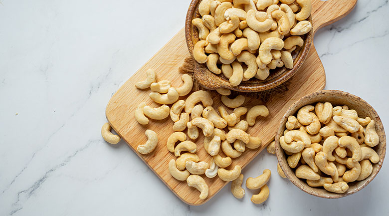 Yekta Persian Market Cashew (Badam Hendi)