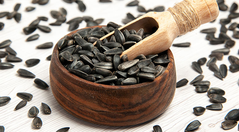 Yekta Persian Market Sunflower Seeds (Tokhmeh Aftabgardan)